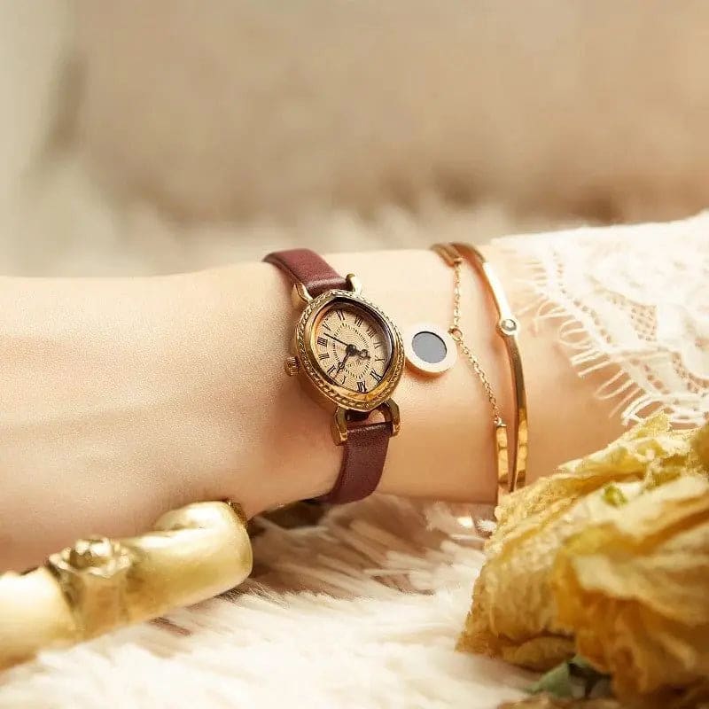 Oval Belt Quartz Waterproof WatchHAFIZ & CO